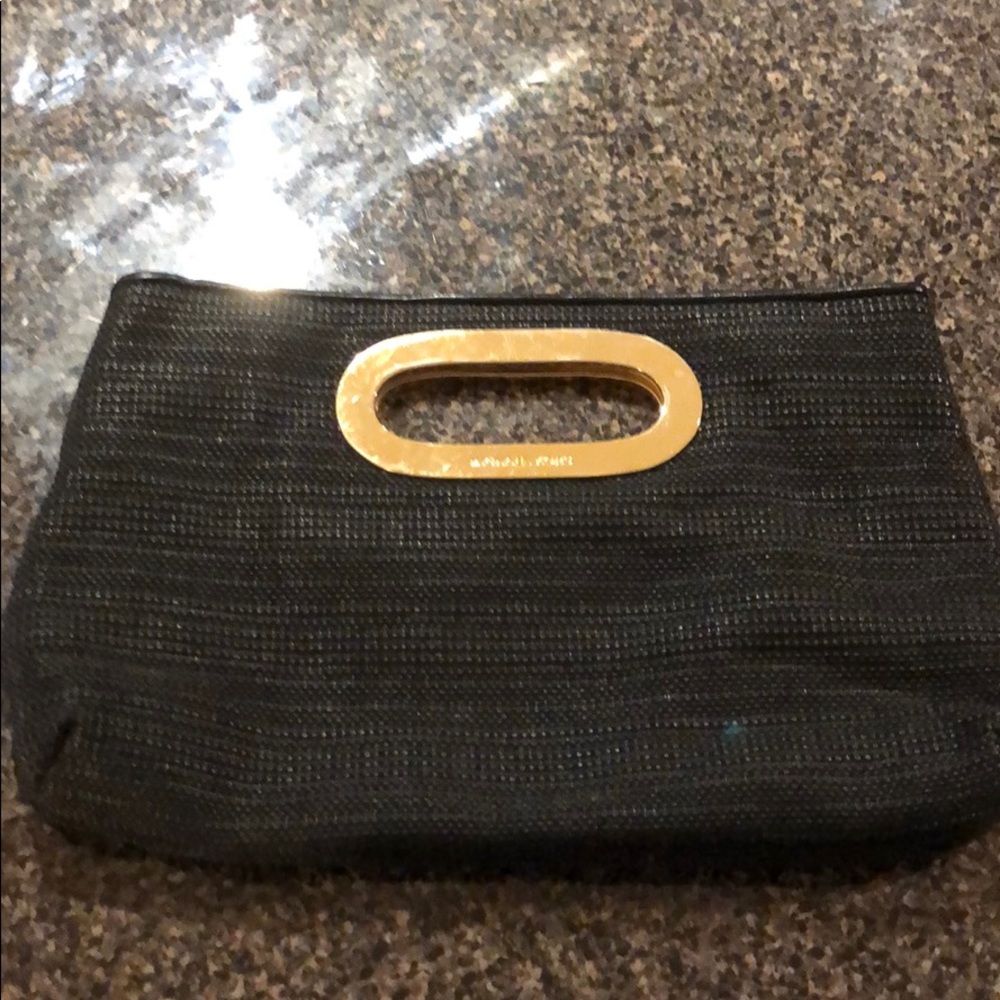 Micheal kors Black clutch!(Price firm,Free 🎁 )